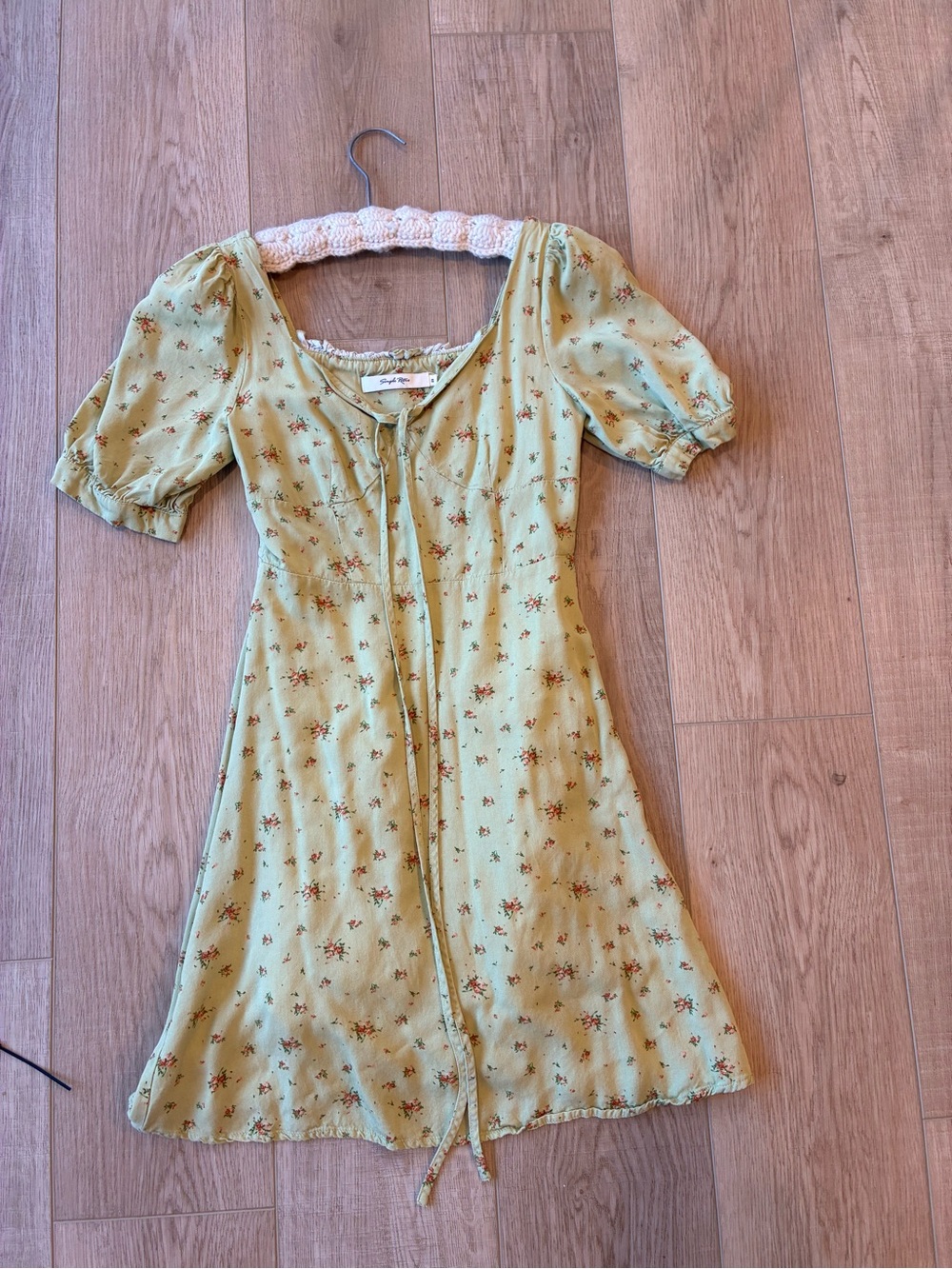 Simple Retro peasant dress Sage Green Floral Puff Sleeve cottage coquette Xs